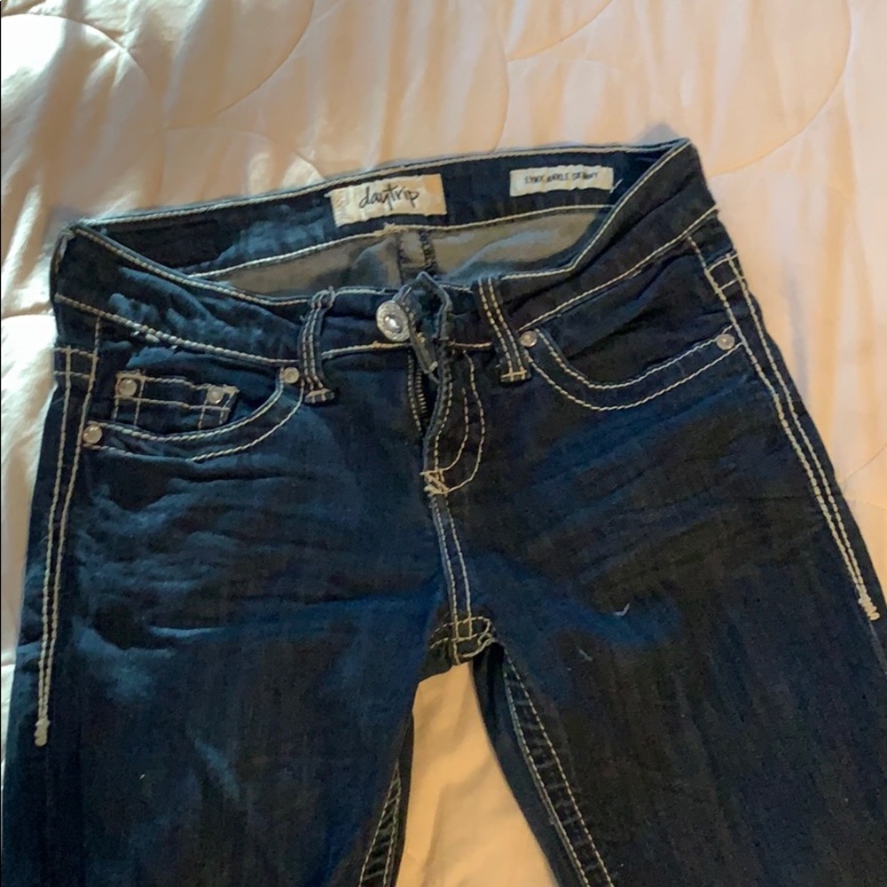 Buckle jeans